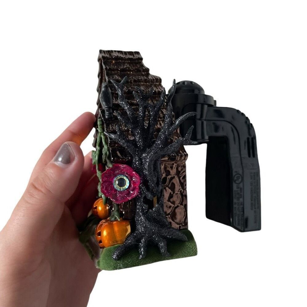 Bath Body Works Halloween Haunted House Pumpkins Projecting Light Up Wallflower - Picture 3 of 6